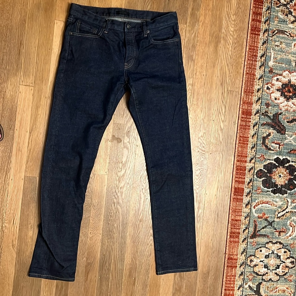 deep indigo wash like new, Uniqlo, straight leg, low rise, jeans 29w, 31 inseam